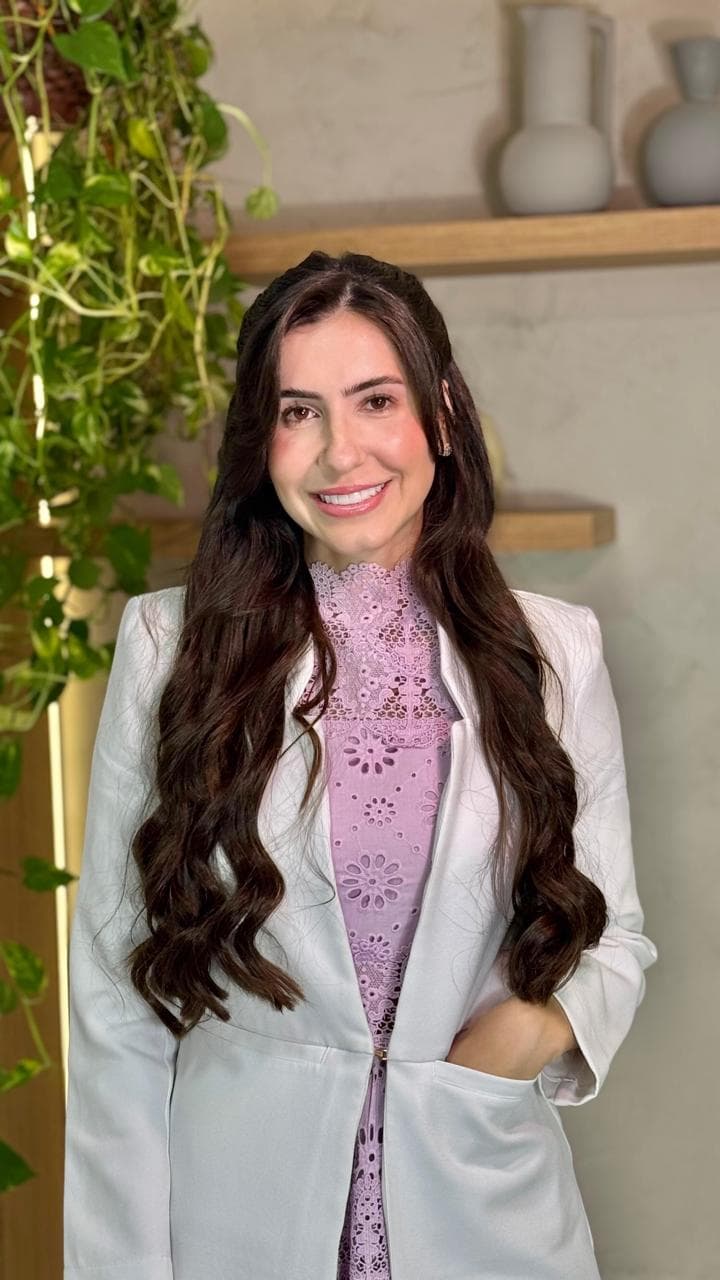 Dra. Jacqueline Staniszewski Ladeia